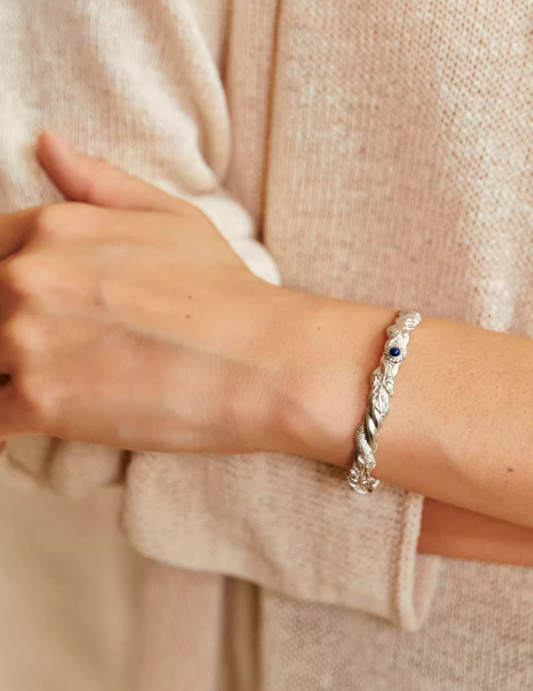 Palm Trace Adjustable Cuff – Retro Open Statement Bangle